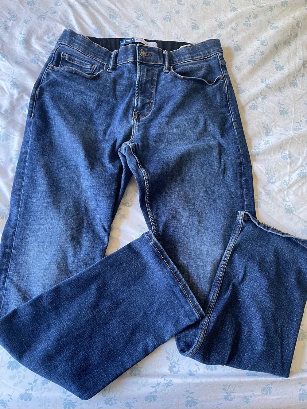 Old Navy Men's Straight Jeans in Dark Blue Wash